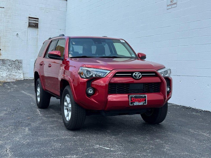 Certified 2024 Toyota 4Runner SR5 image 2