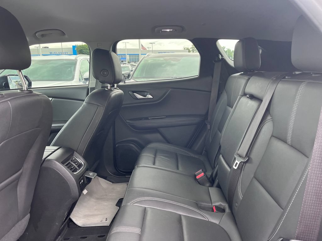 Used 2023 Chevrolet Blazer LT w/ Sound & Technology Package FWD image 18