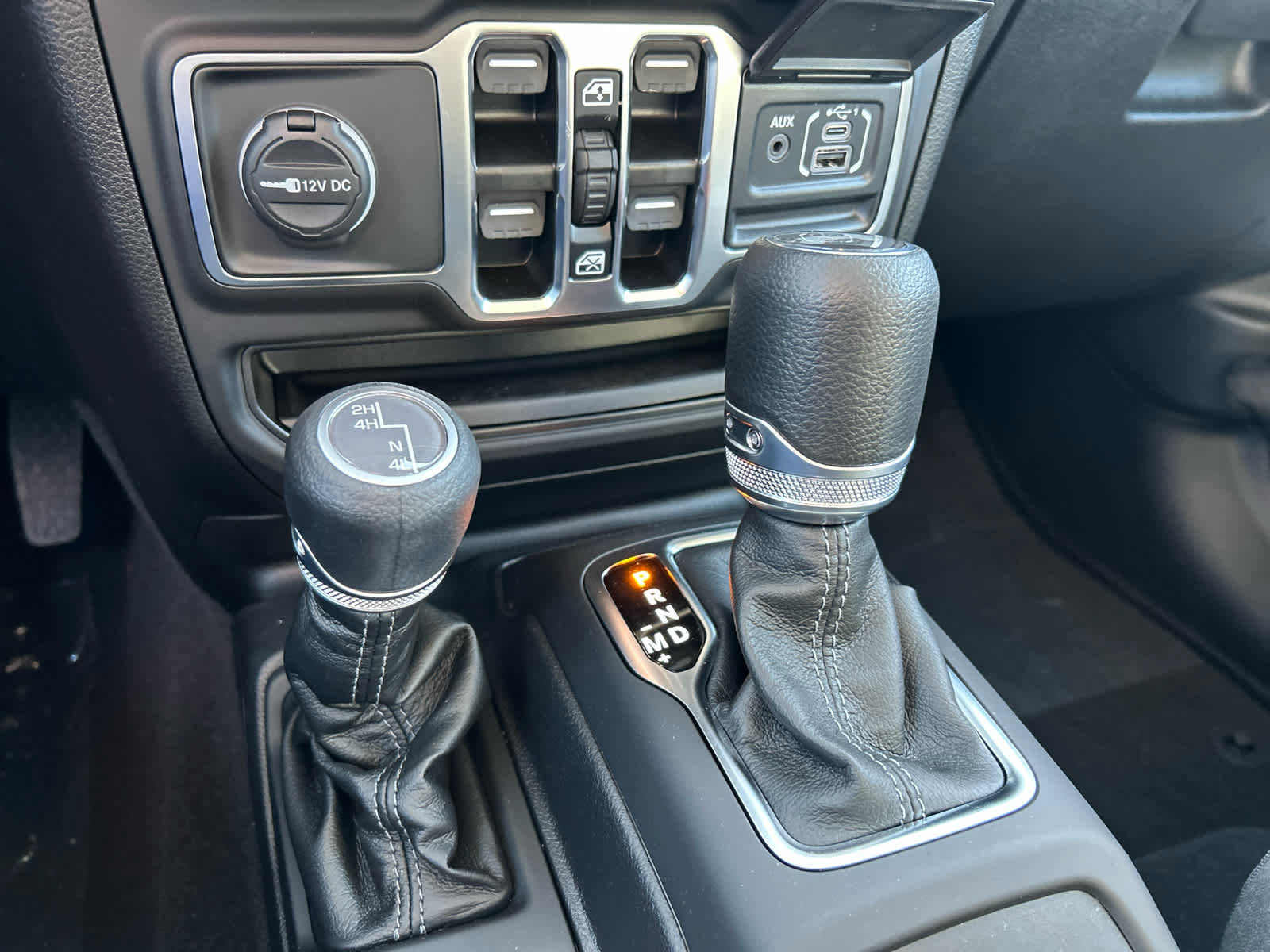 New 2025 Jeep Wrangler Sport S image 24