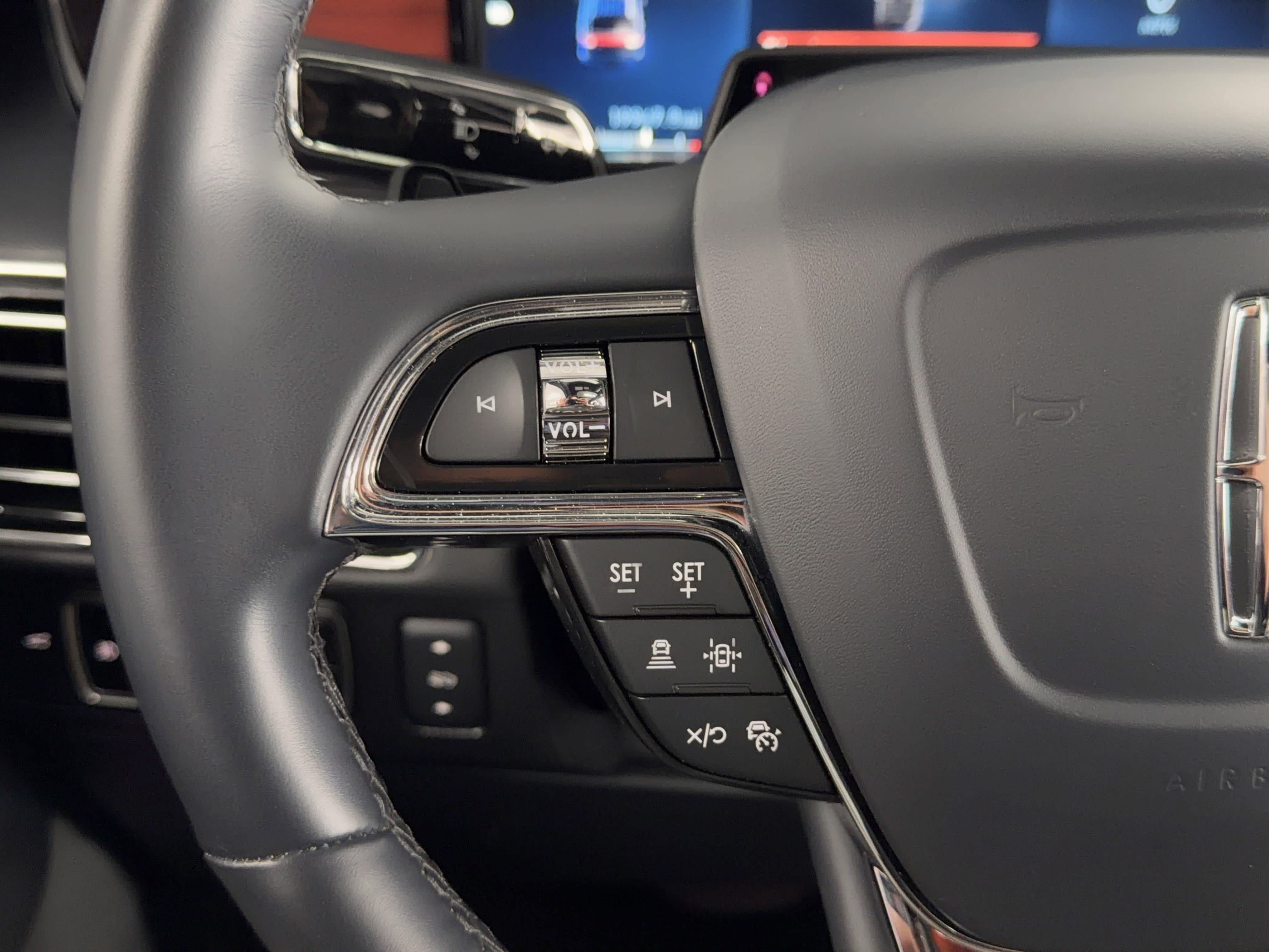 Used 2024 Lincoln Navigator Reserve AWD/4WD image 21