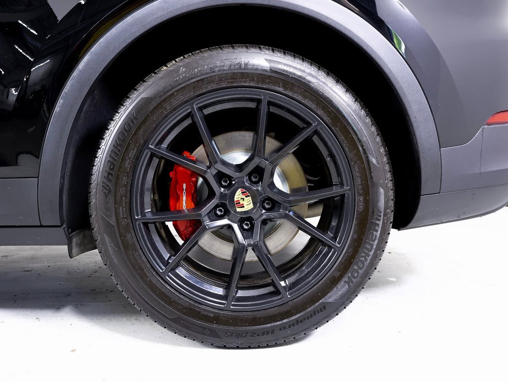 Certified 2024 Porsche Cayenne image 23