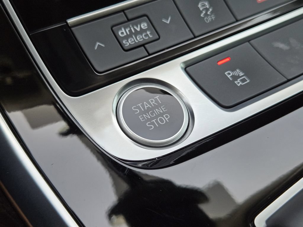 Certified 2023 Audi Q8 Premium Plus w/ Premium Plus Package AWD/4WD image 27