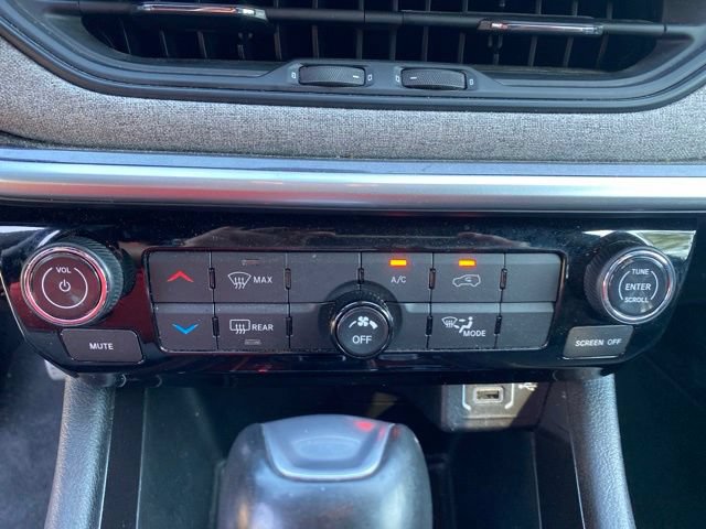 Used 2024 Jeep Compass Latitude AWD/4WD image 21