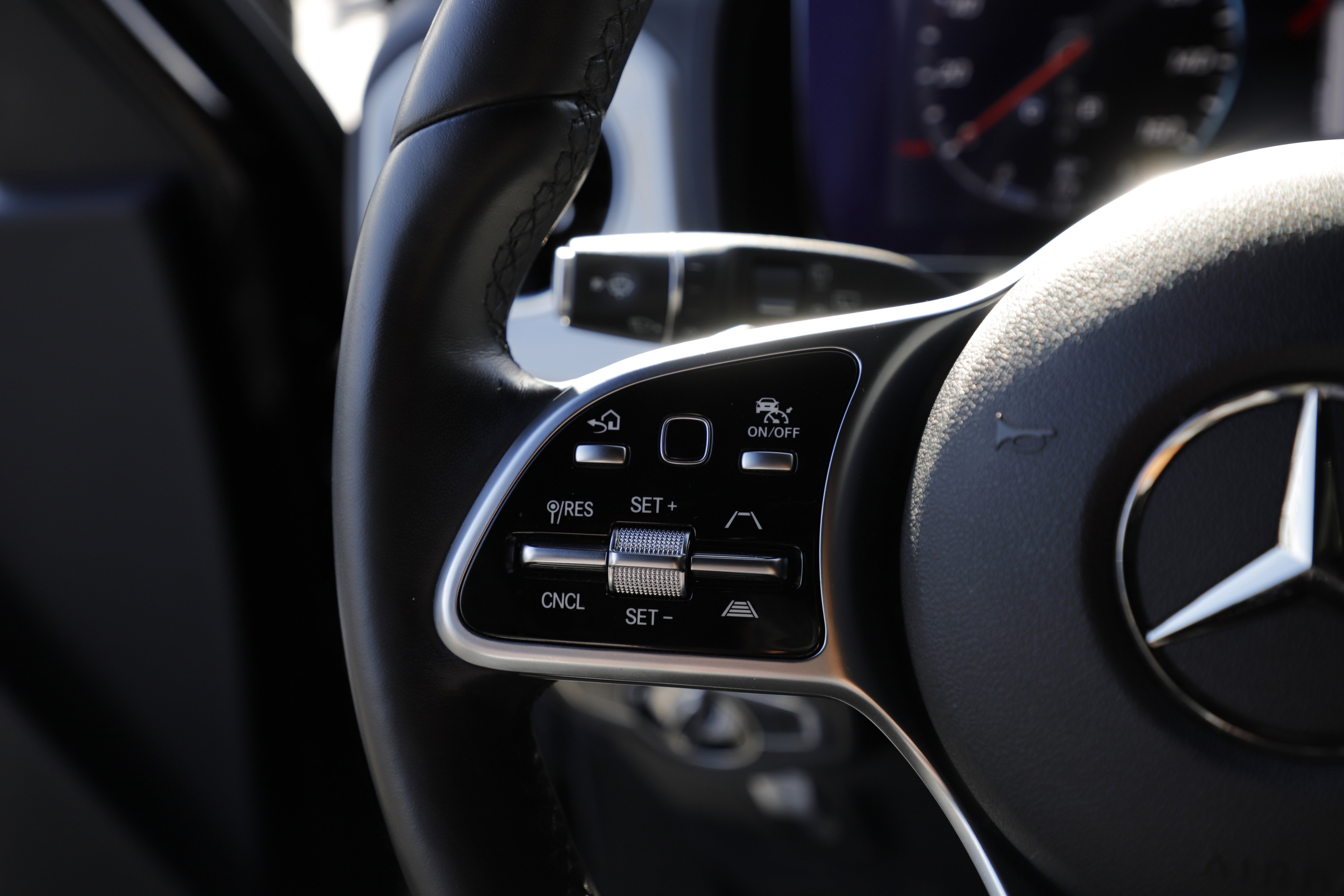 Used 2021 Mercedes-Benz G 550 image 22