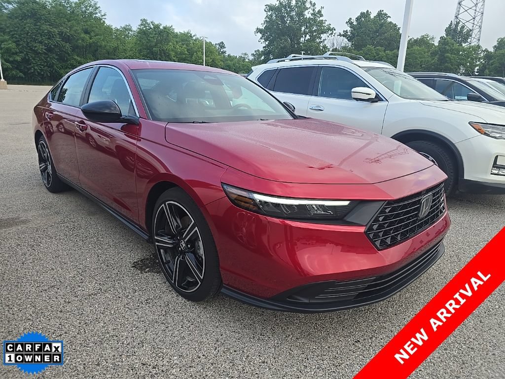 Used 2025 Honda Accord Sport image 2