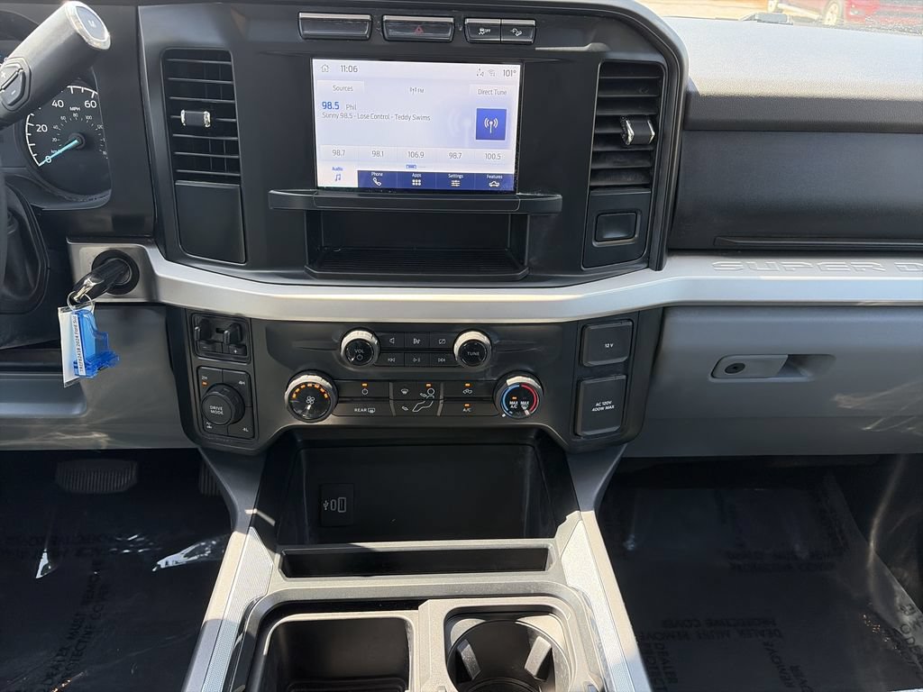 Used 2024 Ford F350 XLT w/ FX4 Off-Road Package AWD/4WD image 15