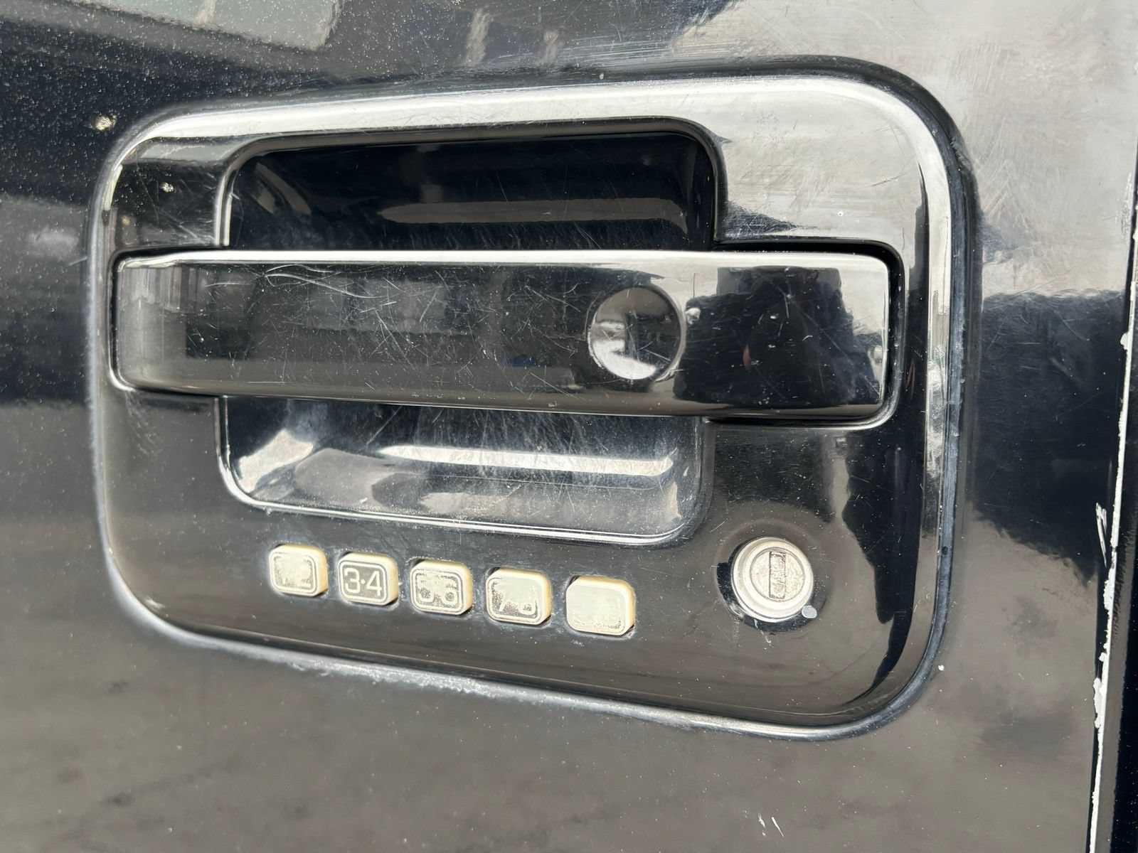 Used 2011 Ford F150 FX4 AWD/4WD image 11