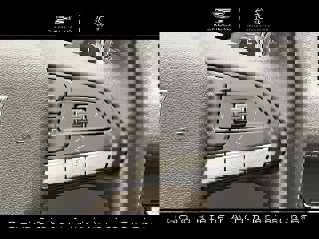 Certified 2023 Cadillac XT4 Luxury w/ Cold Weather Package FWD image 16