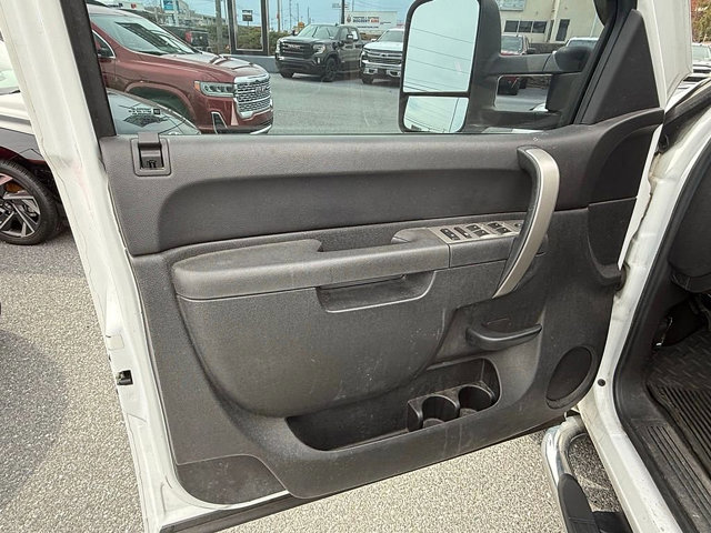 Used 2011 Chevrolet Silverado 1500 LT w/ All-Star Edition image 17