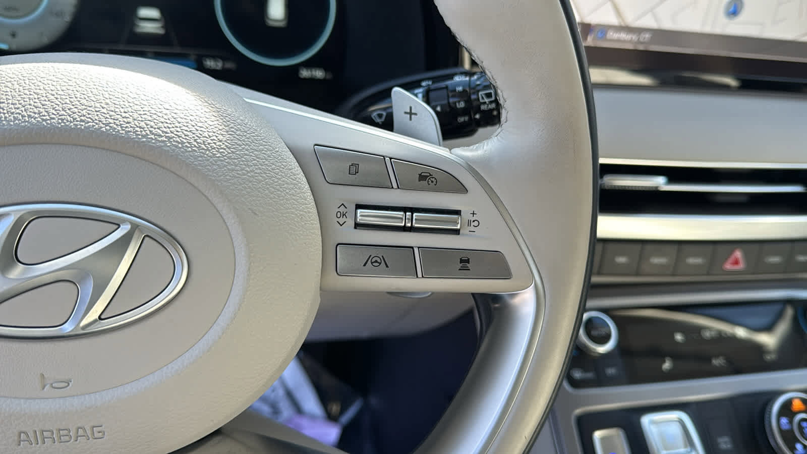 Used 2023 Hyundai Palisade Calligraphy image 16