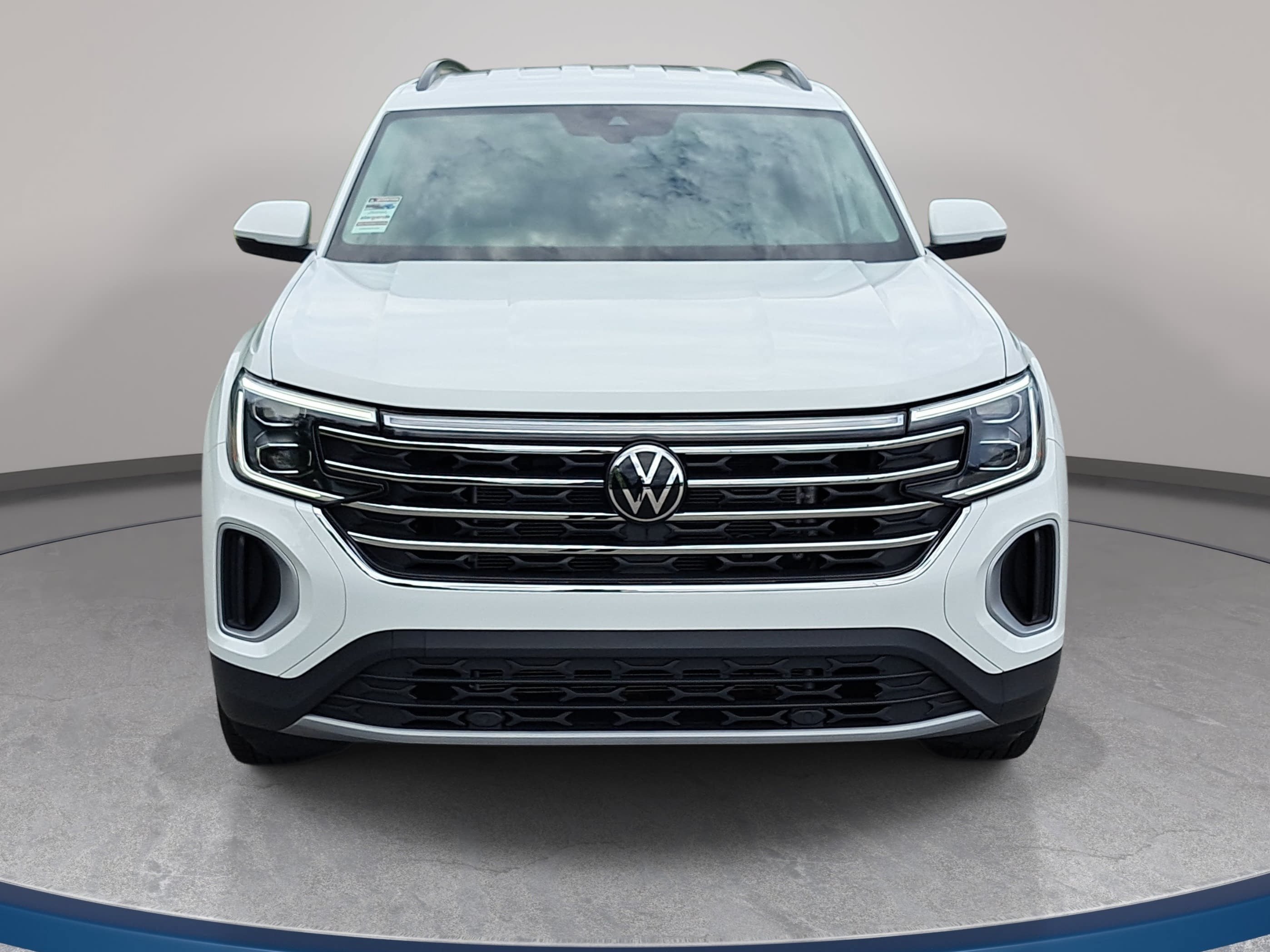 Certified 2025 Volkswagen Atlas SE AWD/4WD image 2