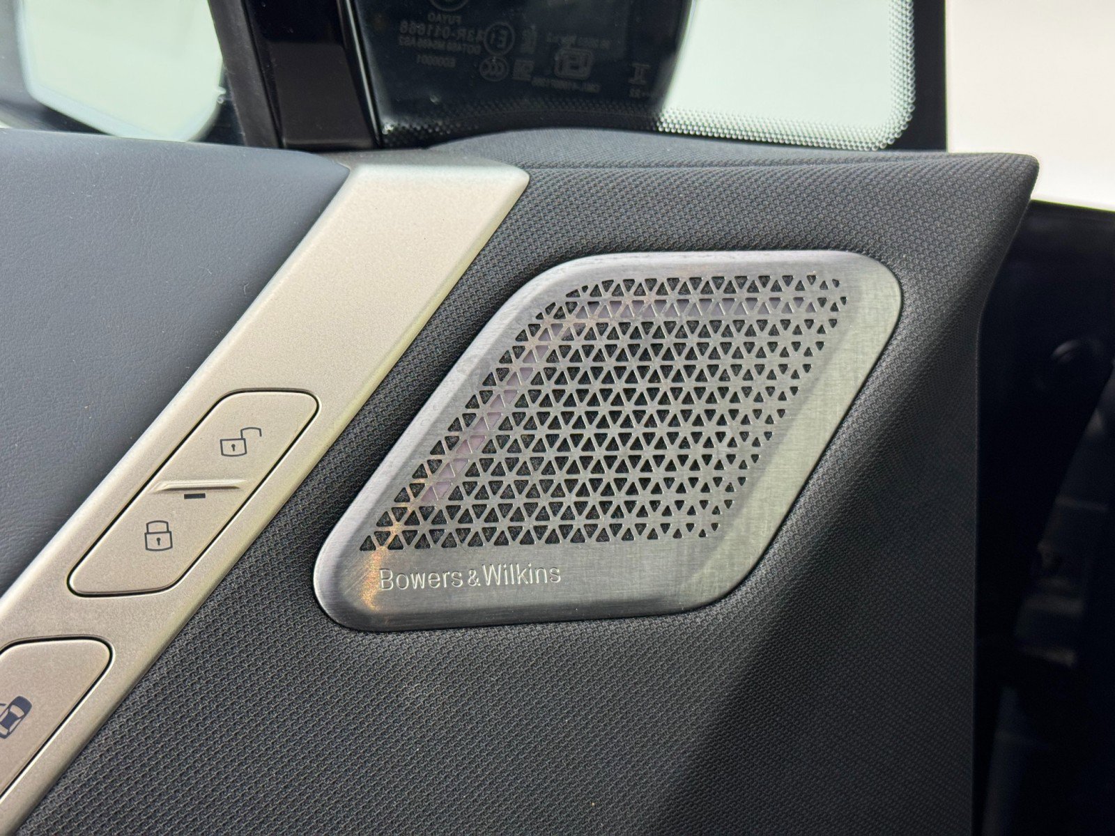 Used 2023 BMW iX M60 w/ Executive Package image 19