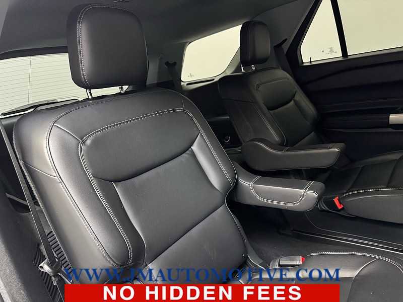 Used 2023 Ford Explorer XLT w/ Equipment Group 202A AWD/4WD image 21