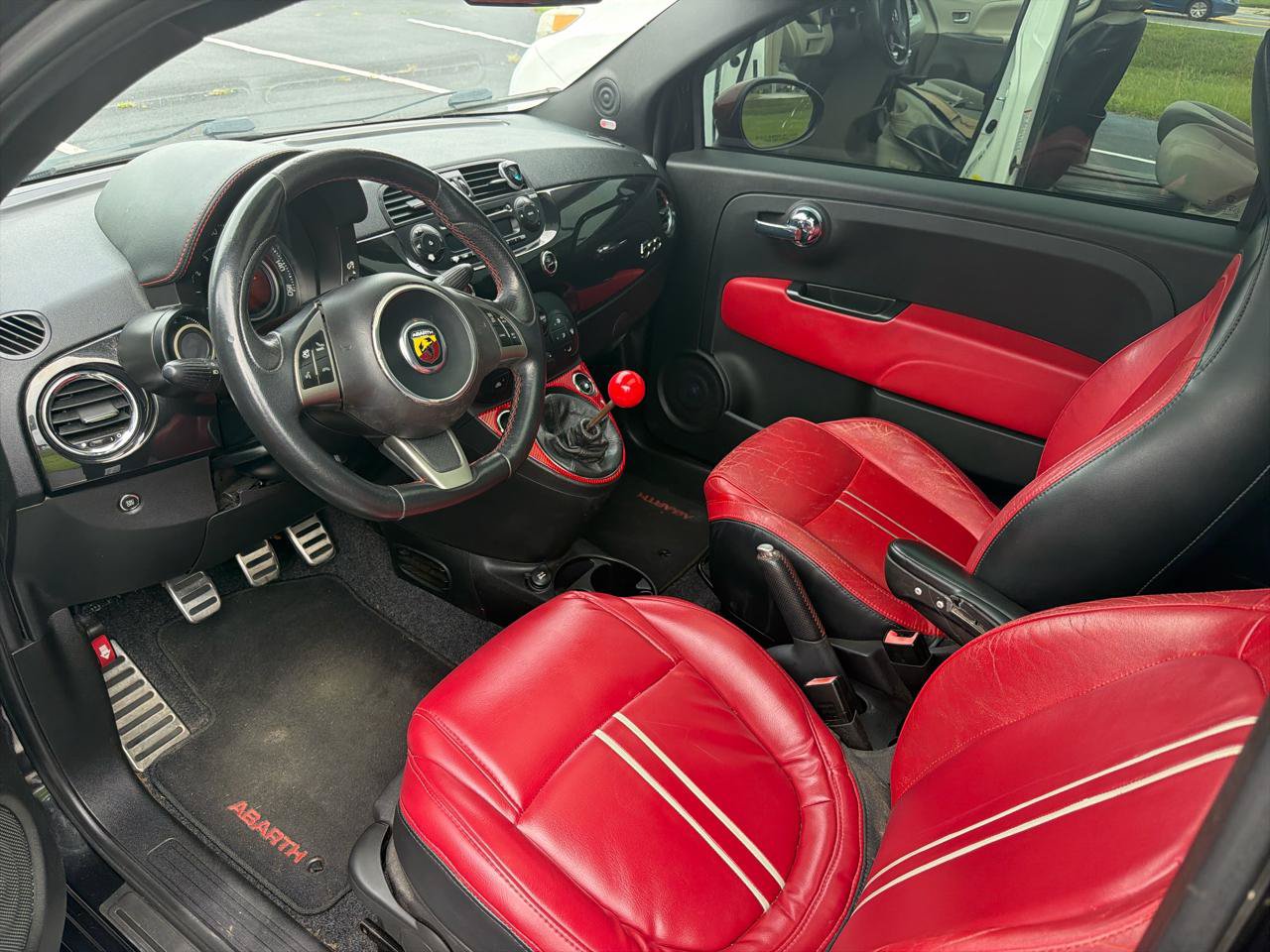Used 2013 FIAT 500 Abarth w/ Comfort/Convenience Group FWD image 6