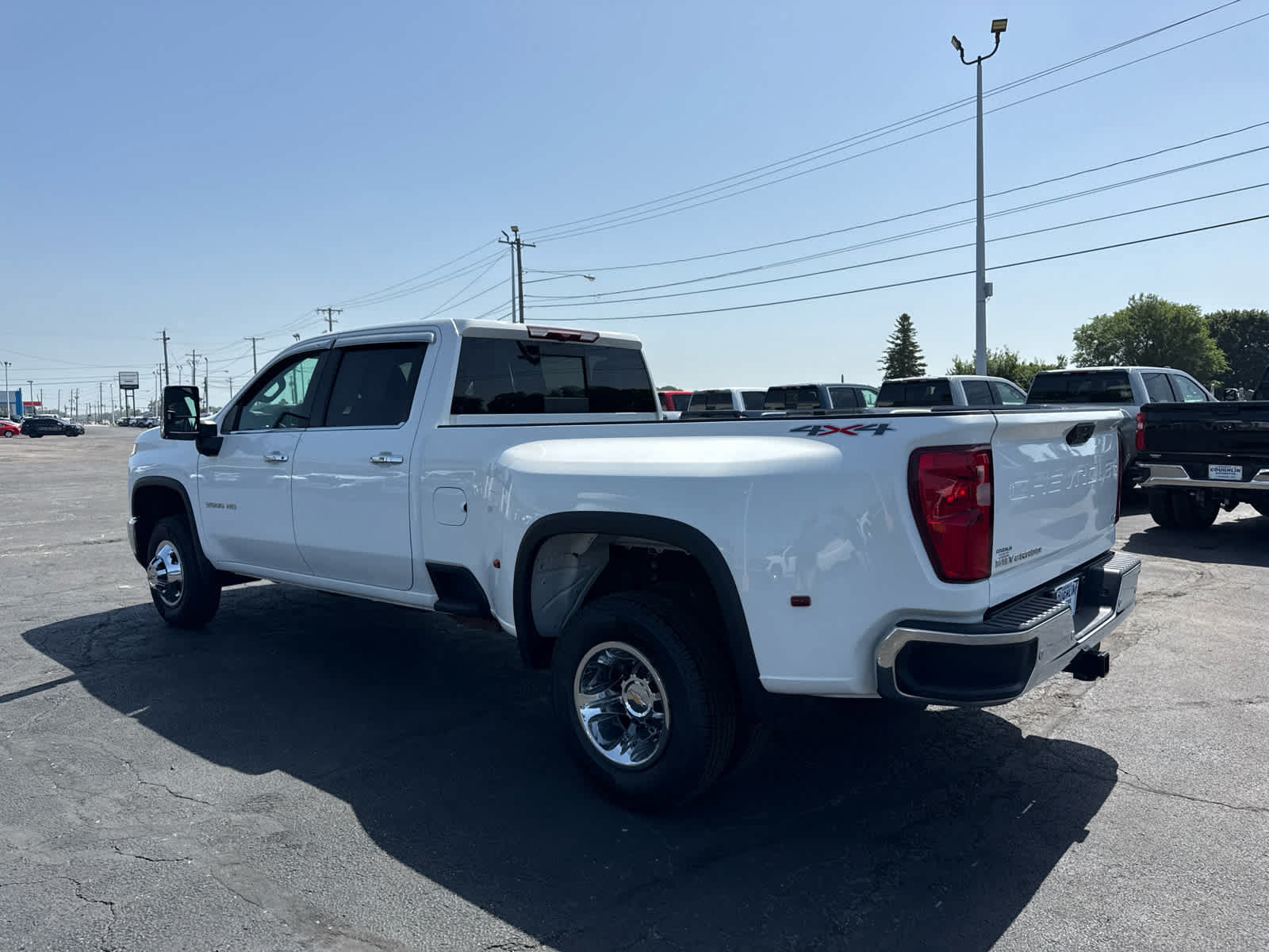 Used 2024 Chevrolet Silverado 3500 LTZ w/ LTZ Convenience Package AWD/4WD image 3