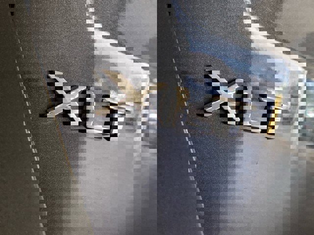 Used 2023 Ford Expedition Max XLT image 7