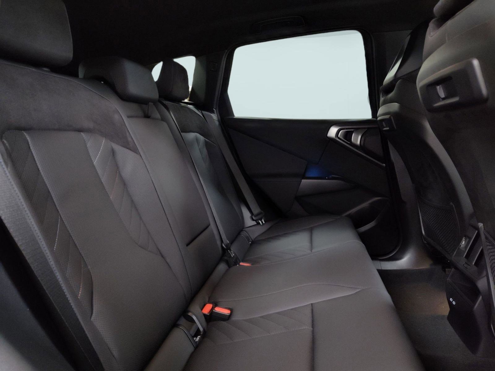 Used 2026 BMW X3 xDrive30 w/ M Sport Package image 25