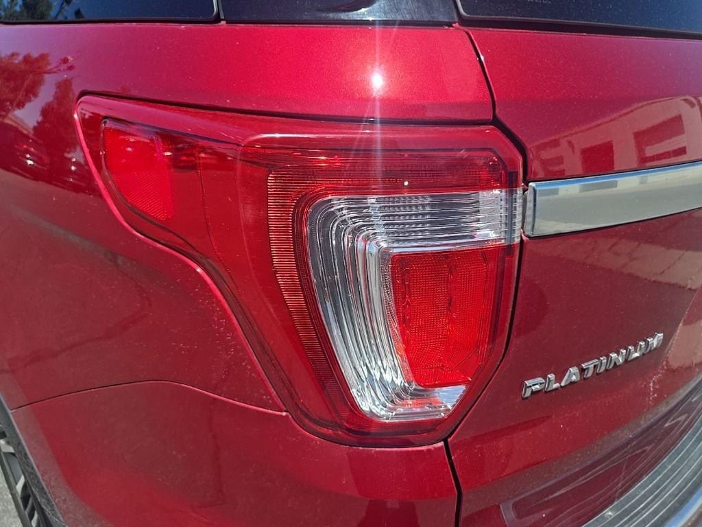 Used 2018 Ford Explorer Platinum AWD/4WD image 35