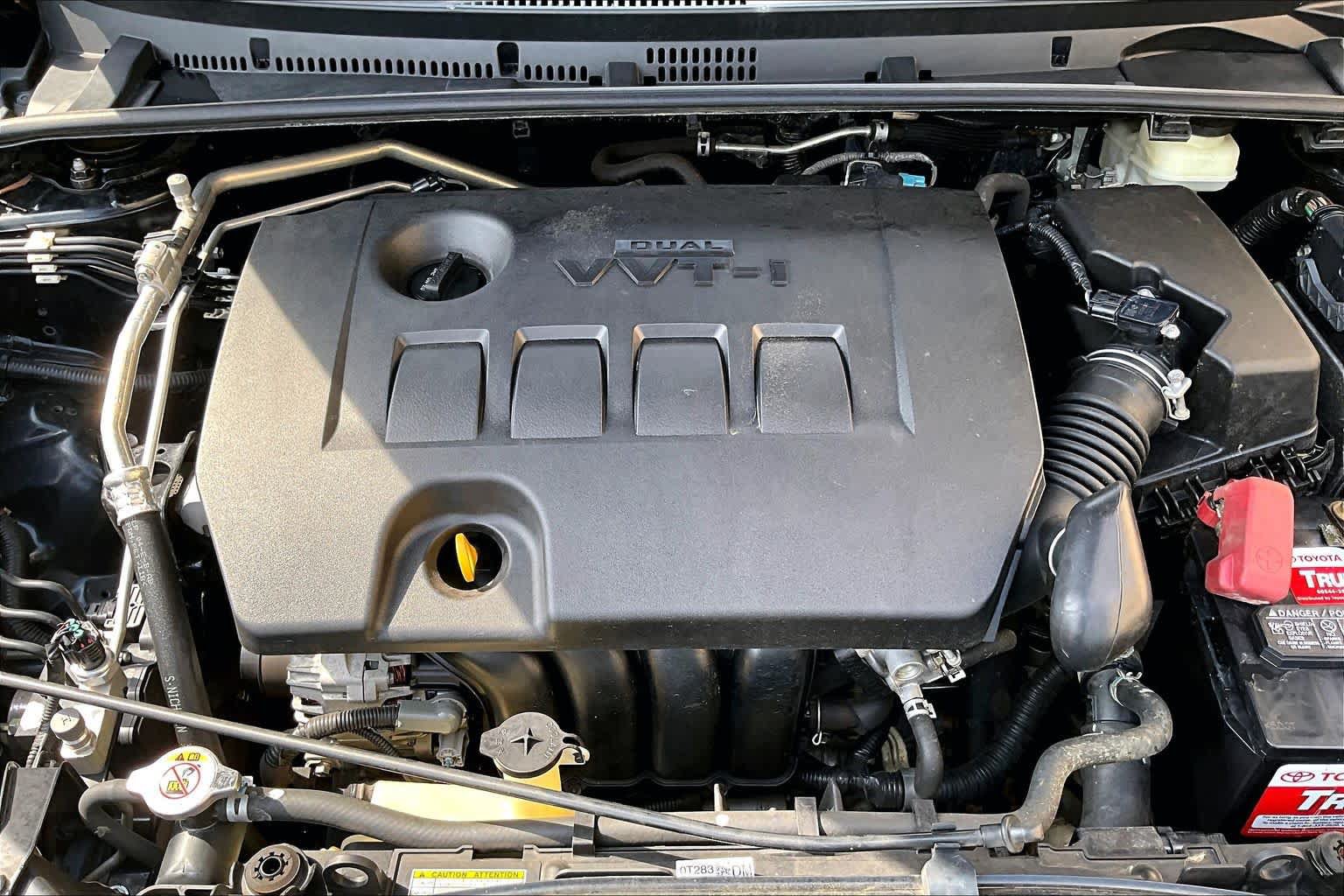 Certified 2019 Toyota Corolla LE FWD image 32
