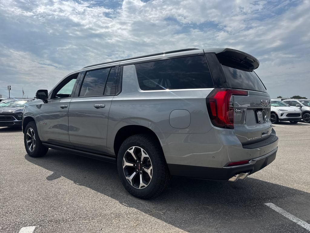 New 2026 GMC Yukon XL AT4 w/ AT4 Premium Plus Package AWD/4WD image 4