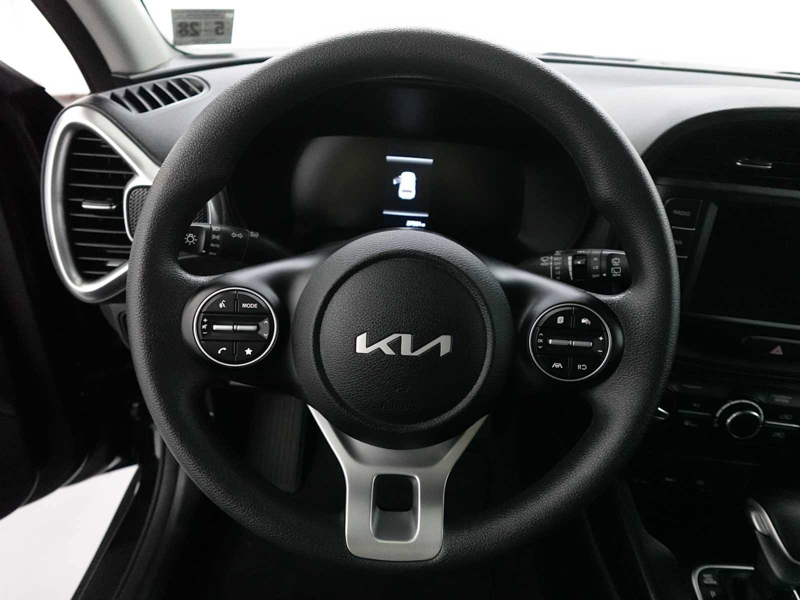 Used 2023 Kia Soul LX FWD image 16