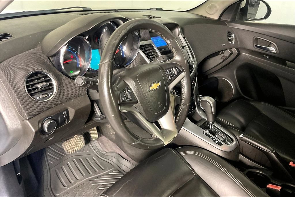 Used 2011 Chevrolet Cruze LTZ FWD image 15