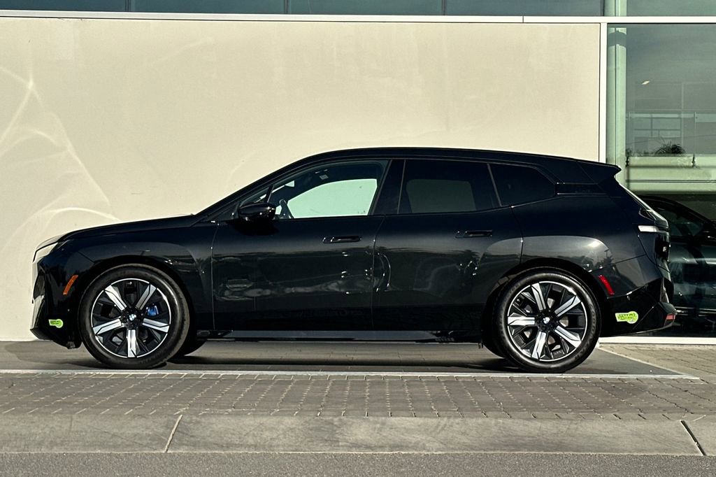 Used 2023 BMW iX M60 image 6