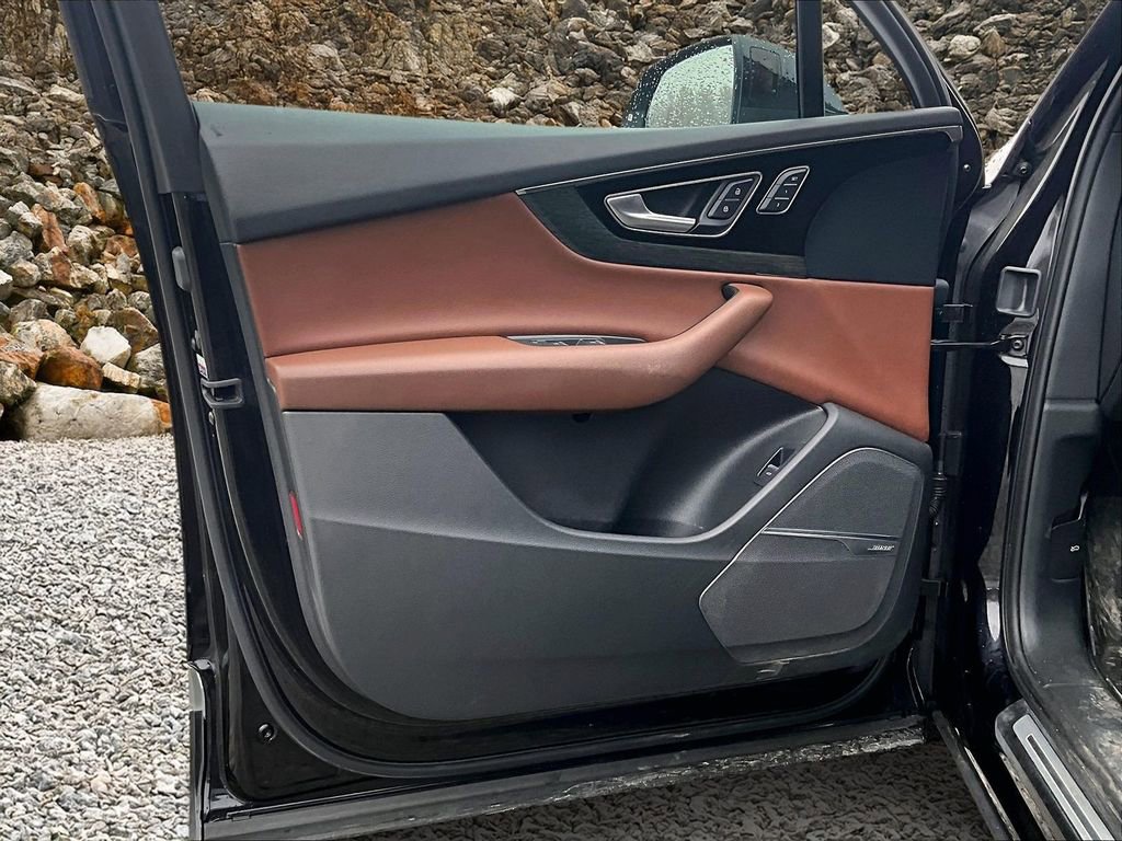 Used 2018 Audi Q7 3.0T Prestige w/ Prestige Package image 20