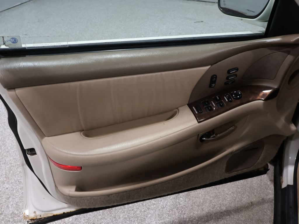 Used 2004 Buick Park Avenue w/ Prestige Feature Package FWD image 18