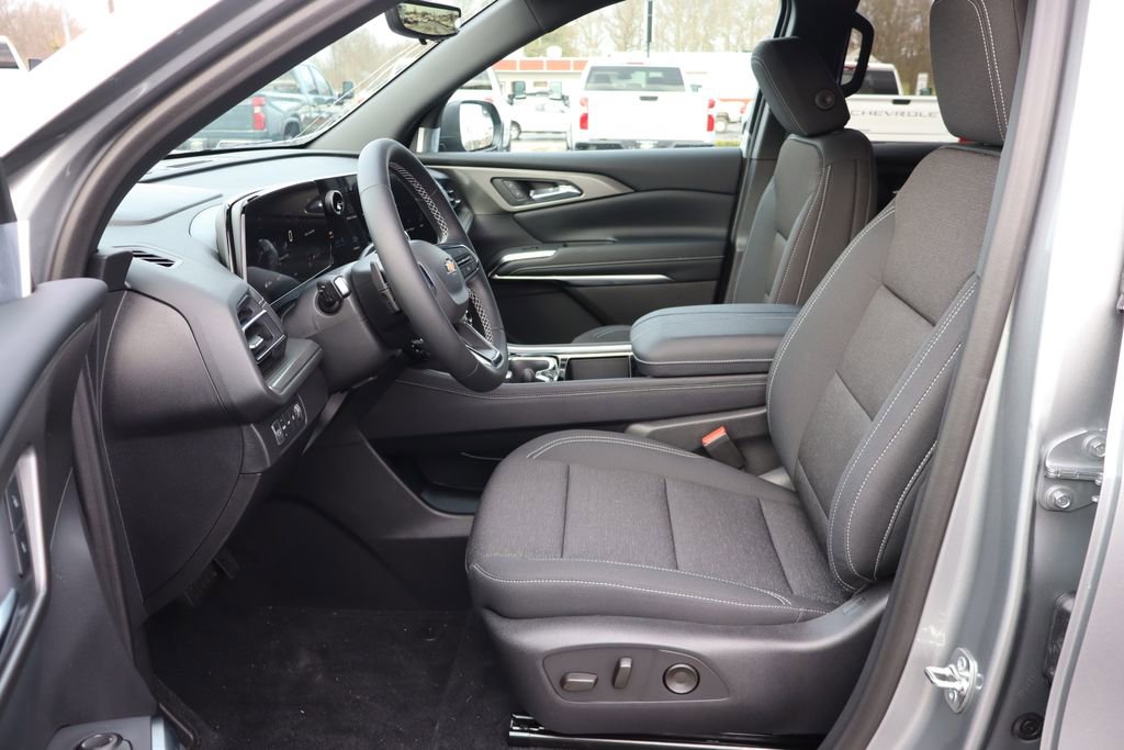New 2026 Chevrolet Traverse LT w/ Driver Confidence Package image 5