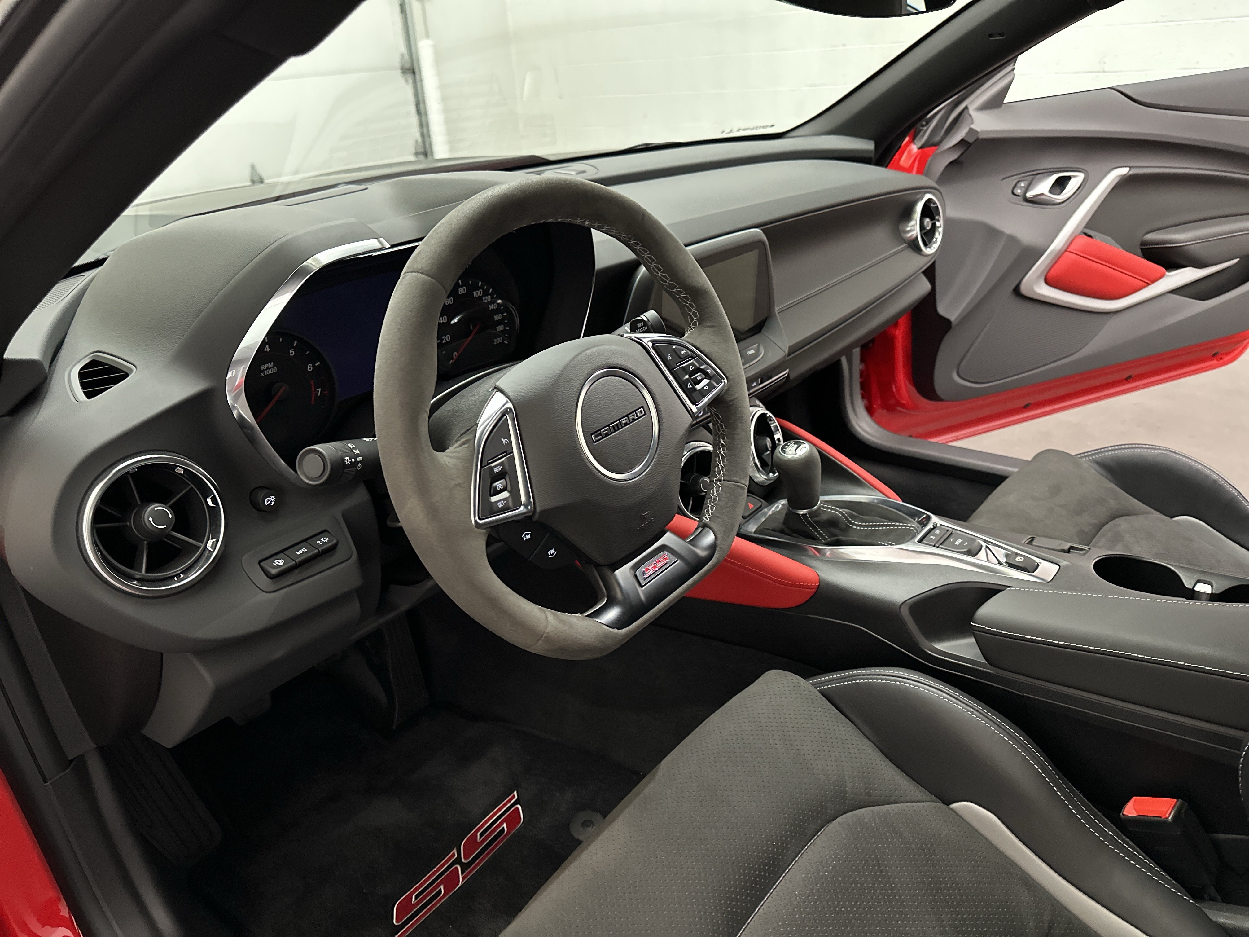 Used 2023 Chevrolet Camaro SS RWD image 13