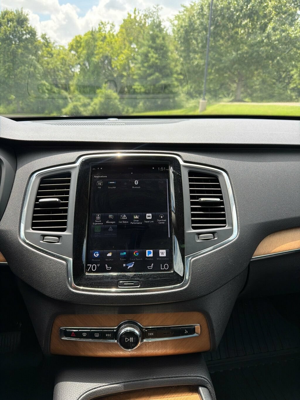 Used 2021 Volvo XC90 T8 Inscription Expression w/ Protection Package Premier AWD/4WD image 18