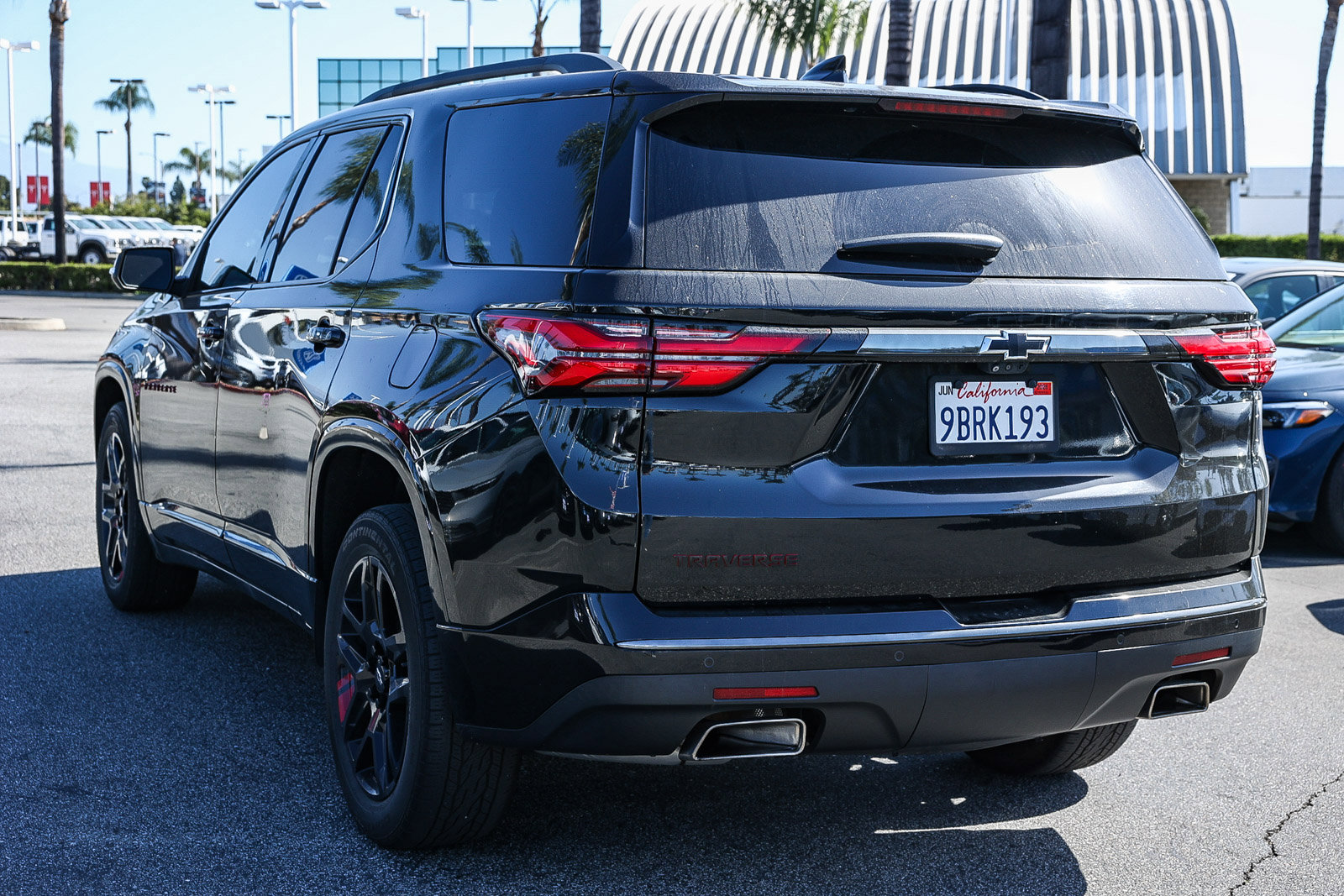 Used 2022 Chevrolet Traverse Premier w/ Redline Edition image 4