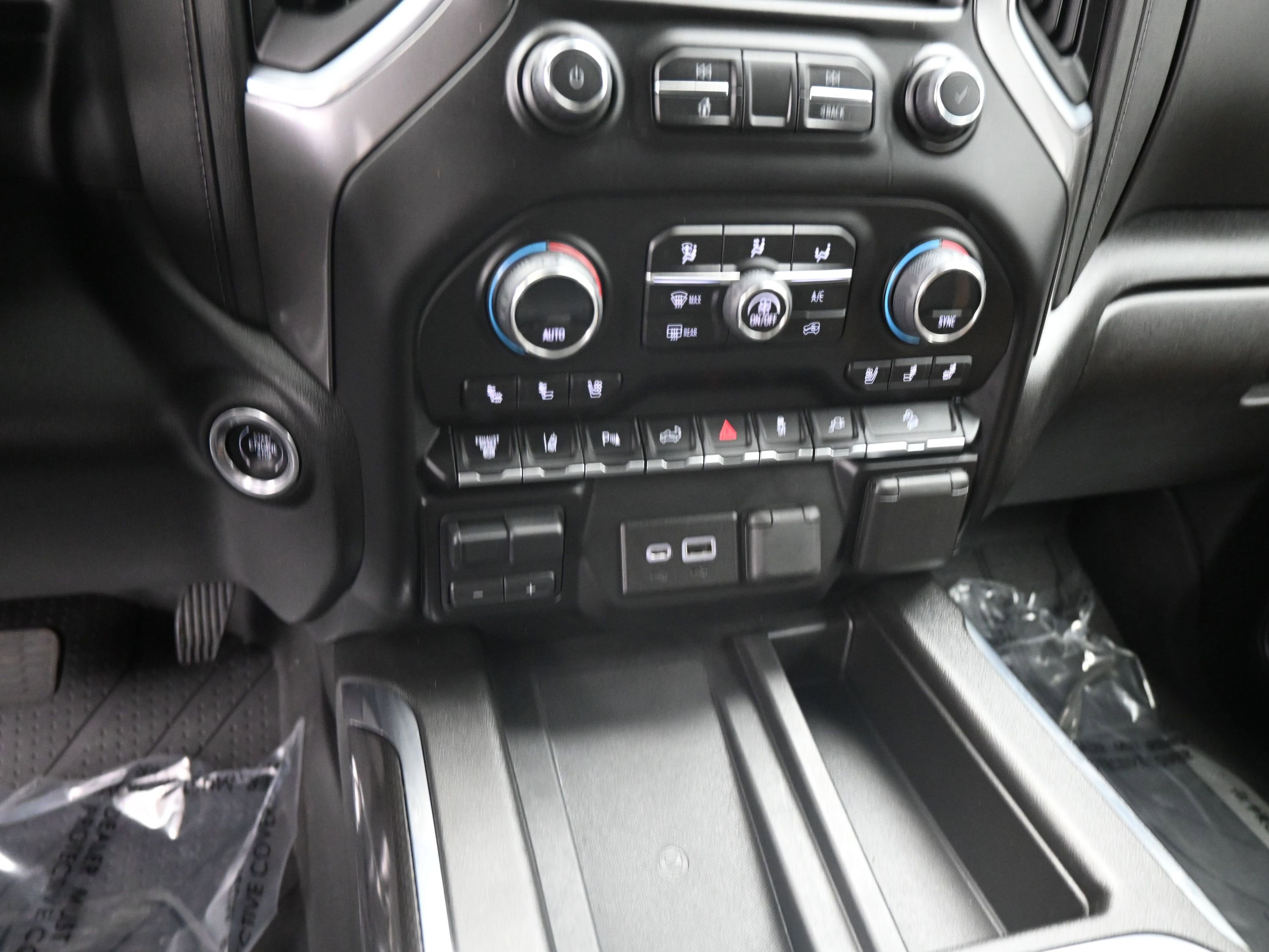 Certified 2023 Chevrolet Silverado 2500 LTZ w/ Carhartt Edition image 14