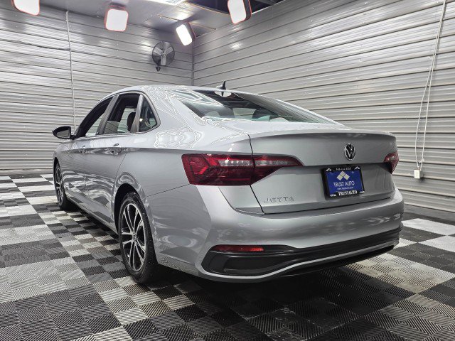 Used 2023 Volkswagen Jetta Sport FWD image 8