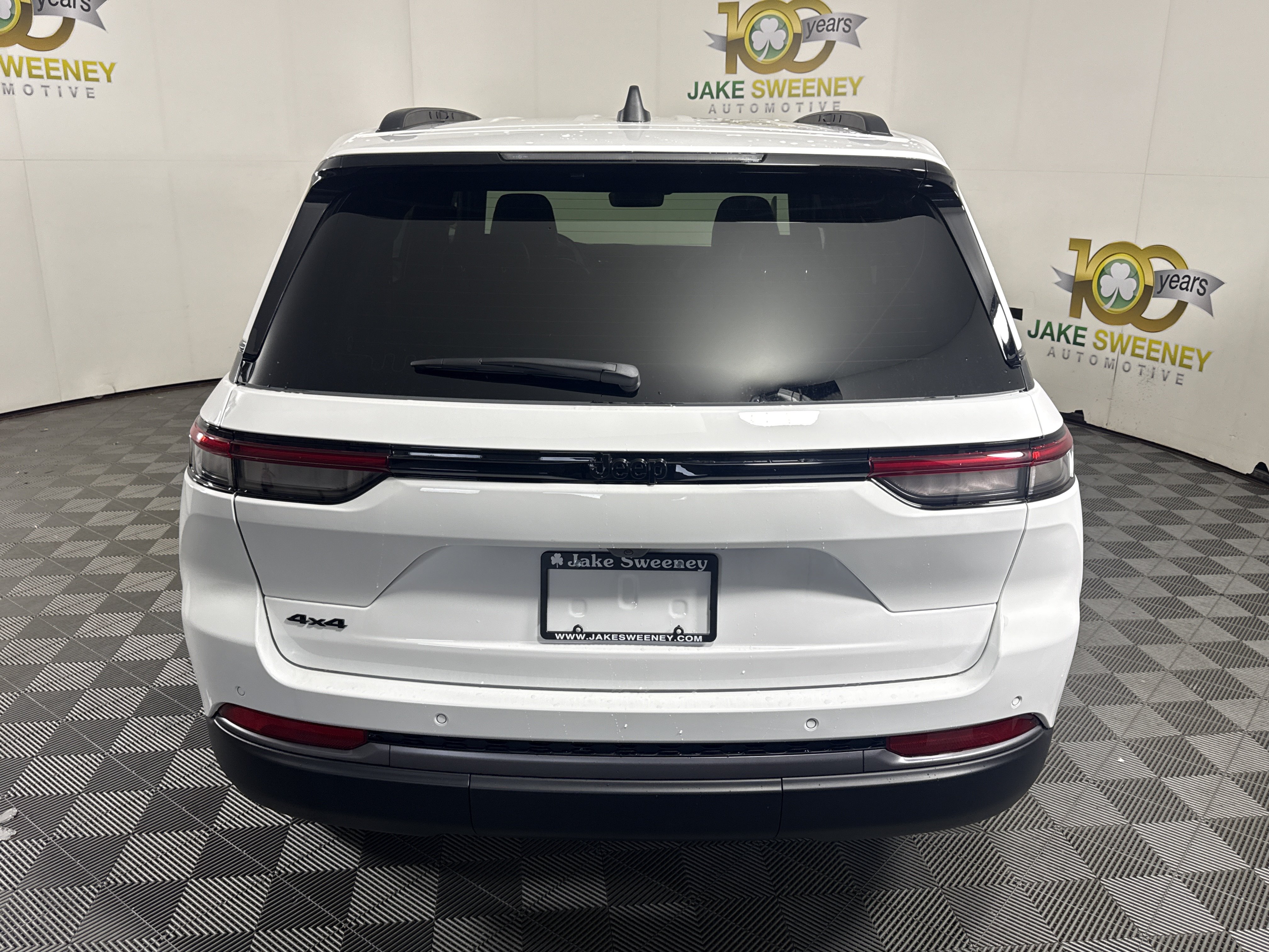 New 2027 Jeep Grand Cherokee 4WD image 7