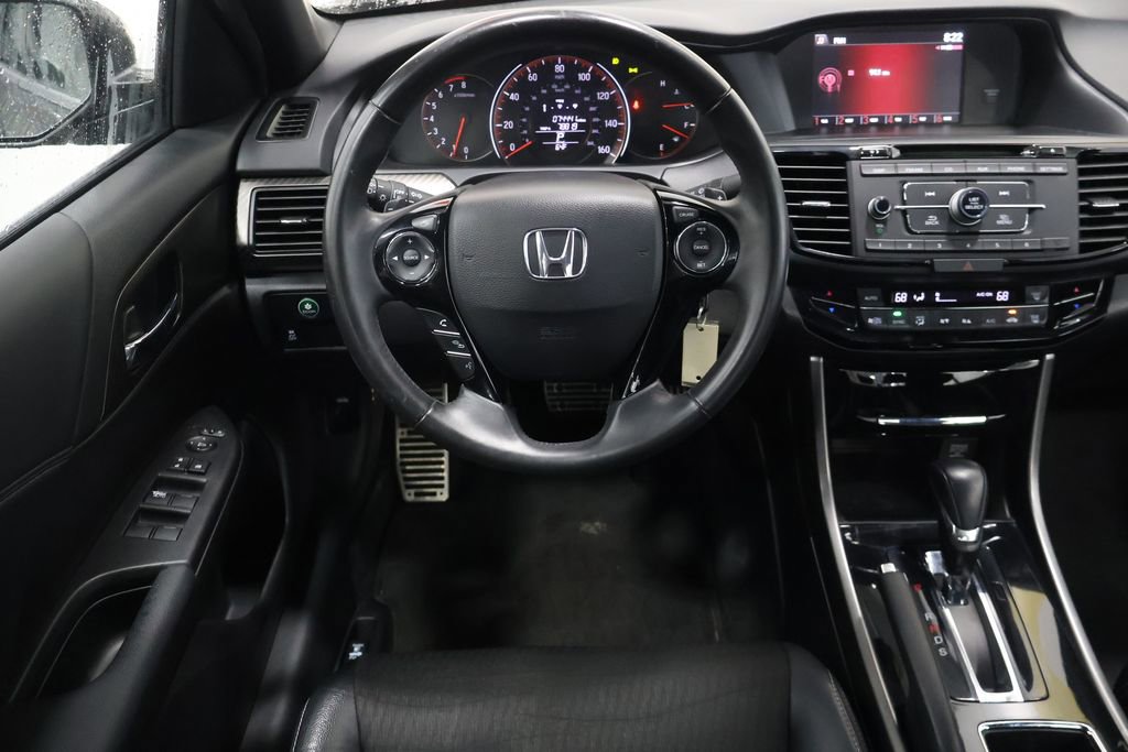 Used 2016 Honda Accord Sport image 16