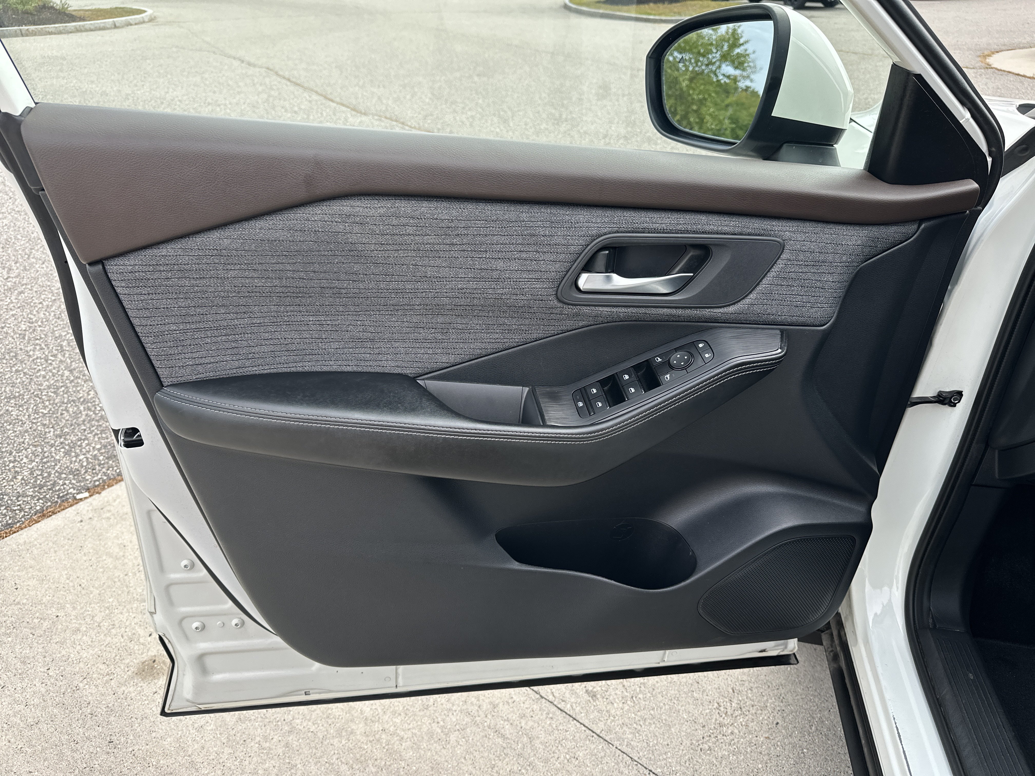 Certified 2023 Nissan Rogue SV AWD/4WD image 15