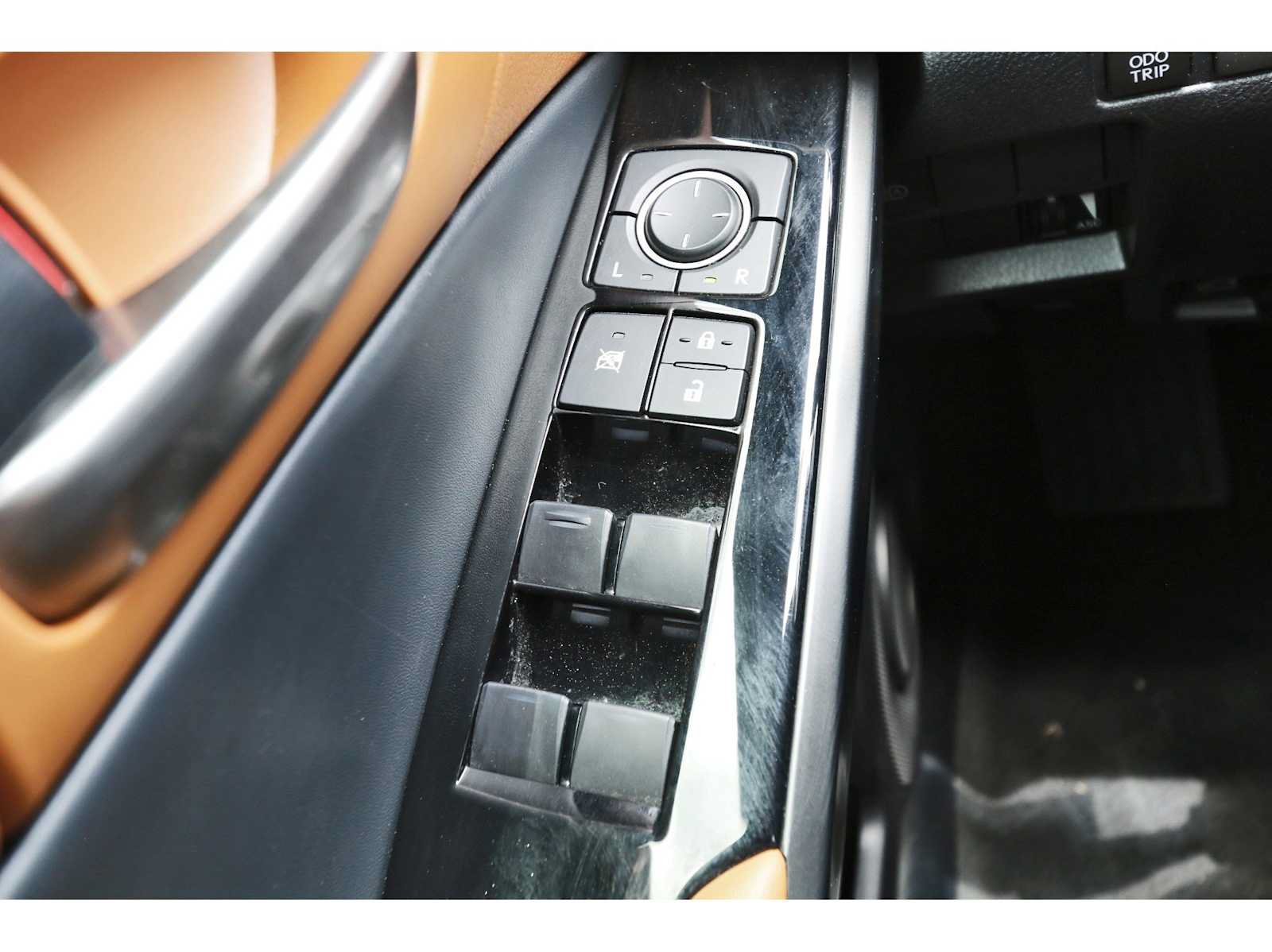 Used 2024 Lexus IS 350 F Sport RWD image 20