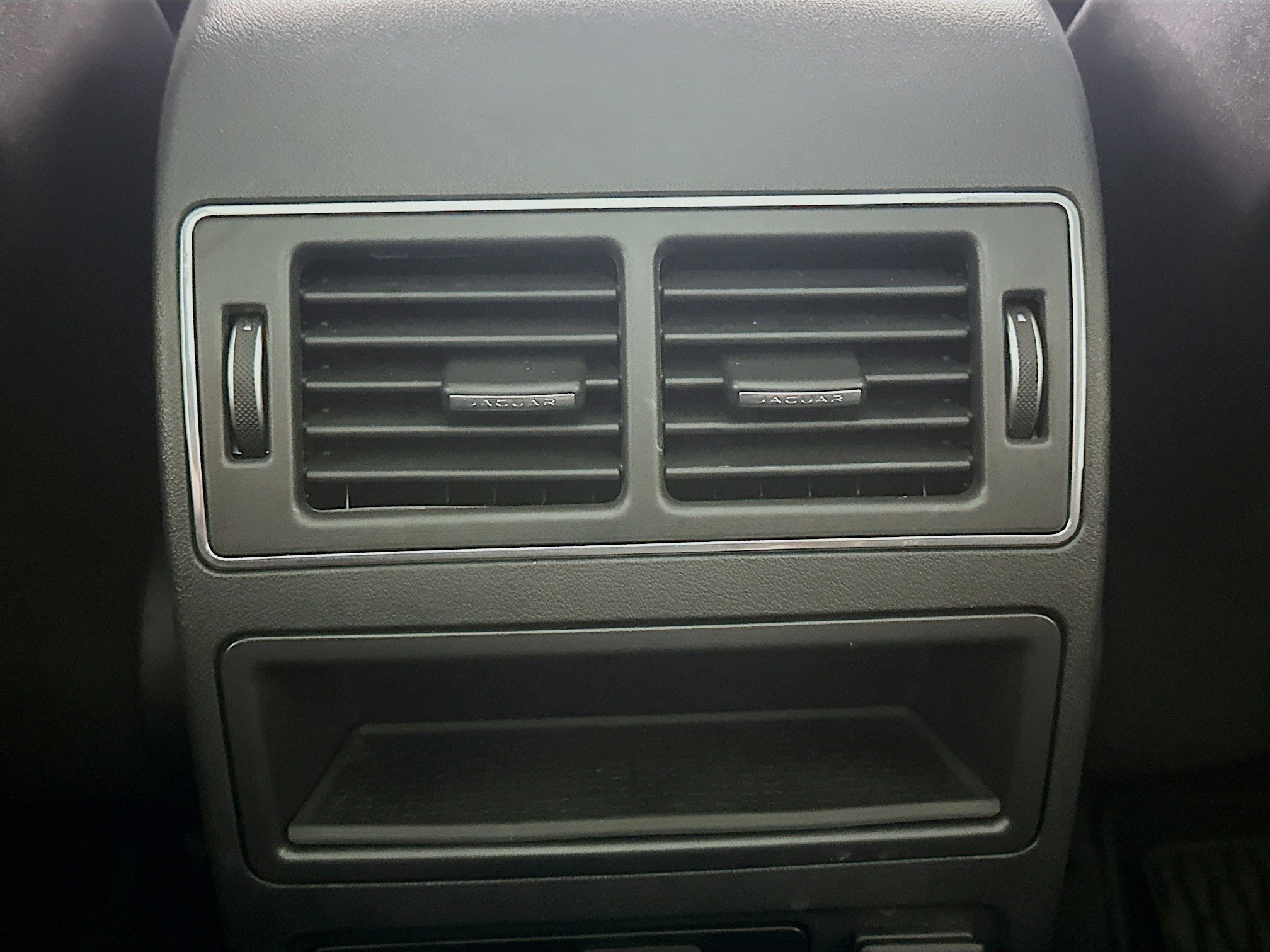 Used 2025 Jaguar F-PACE R-Dynamic S image 29