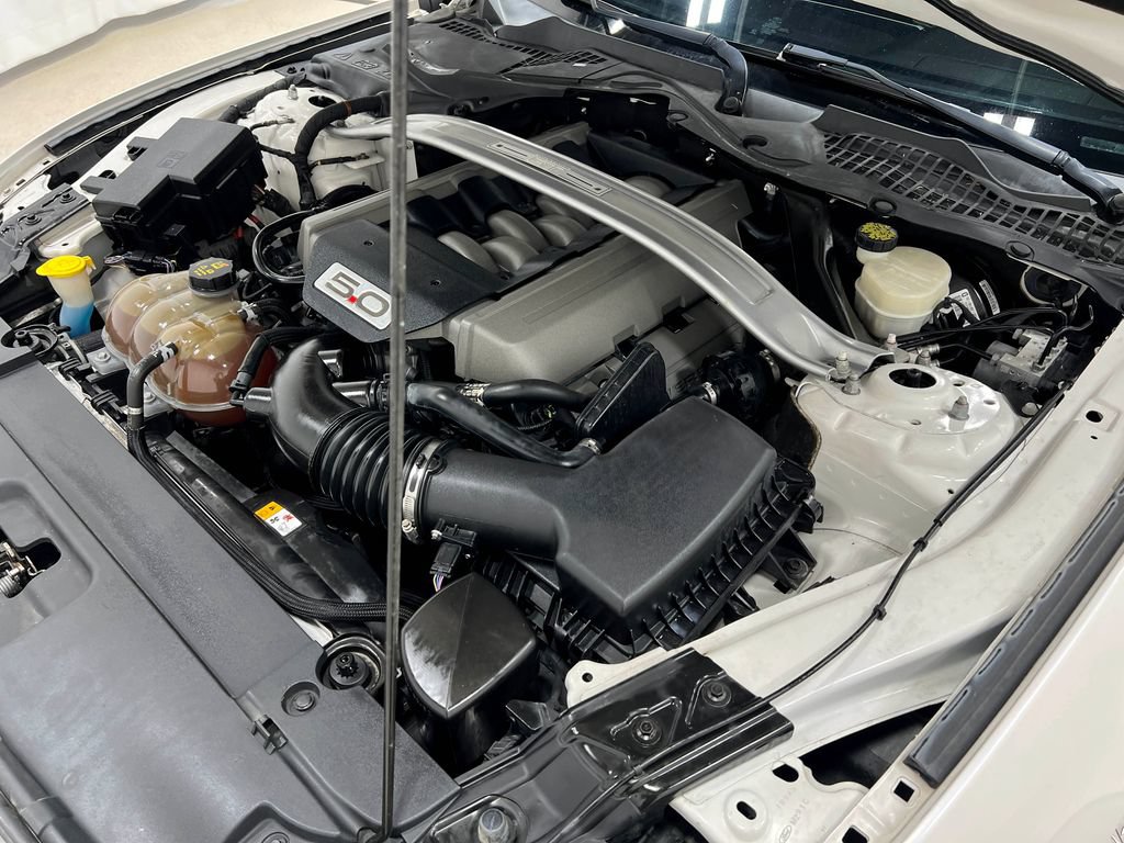 Used 2017 Ford Mustang GT Premium RWD image 30