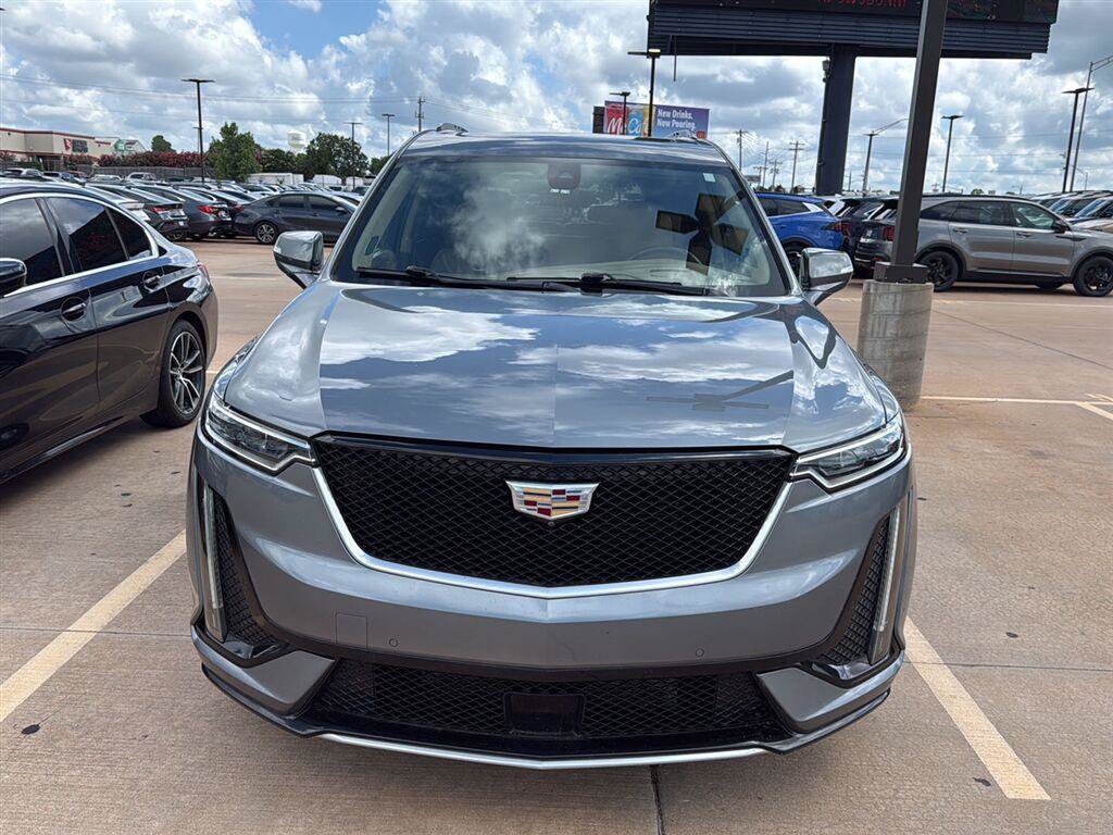 Used 2020 Cadillac XT6 Sport w/ Platinum Package AWD/4WD image 8