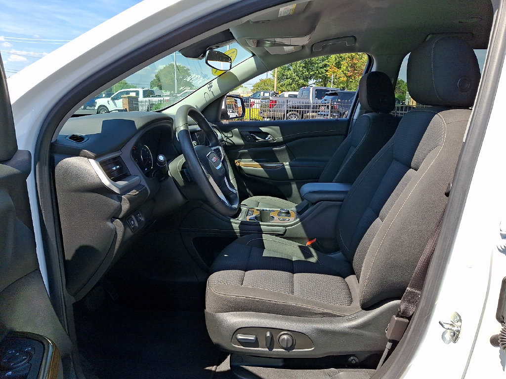 Used 2023 GMC Acadia SLE w/ Driver Convenience Package FWD image 13