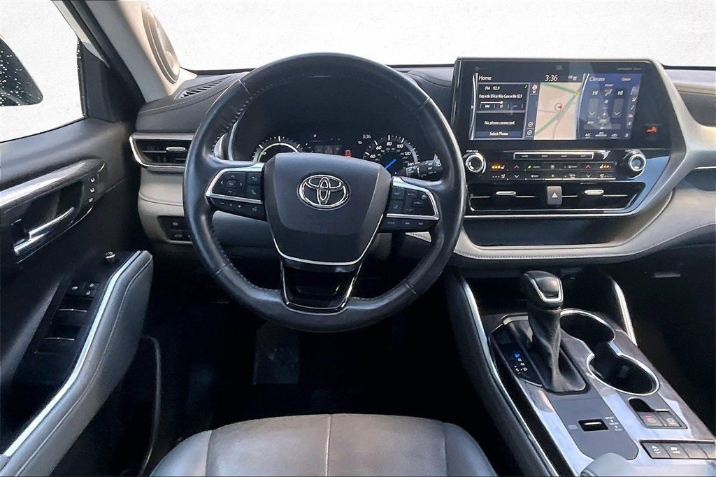 Certified 2021 Toyota Highlander Platinum image 9