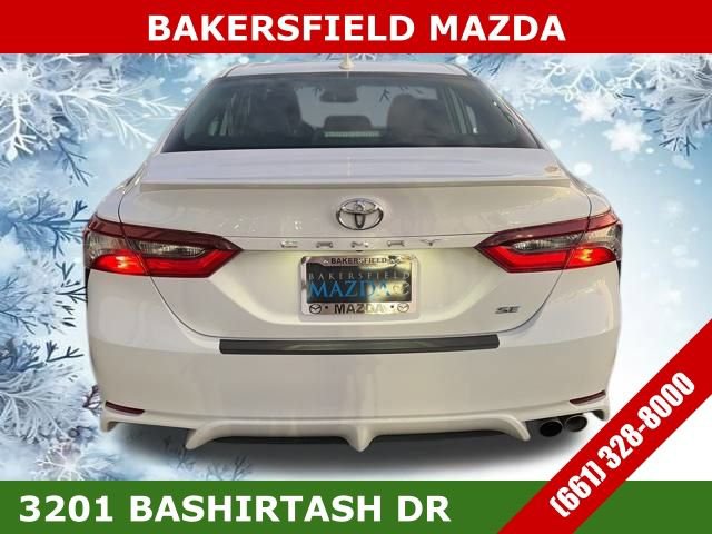 Used 2024 Toyota Camry SE image 4