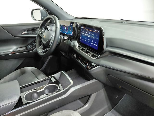 Used 2025 Chevrolet Equinox LT image 22