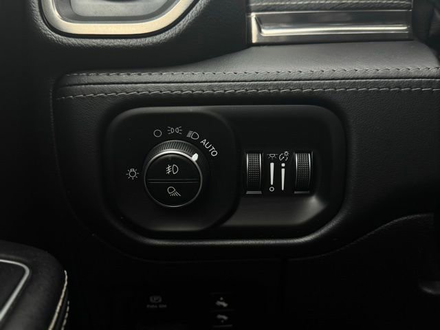 Used 2021 RAM 1500 Limited image 33