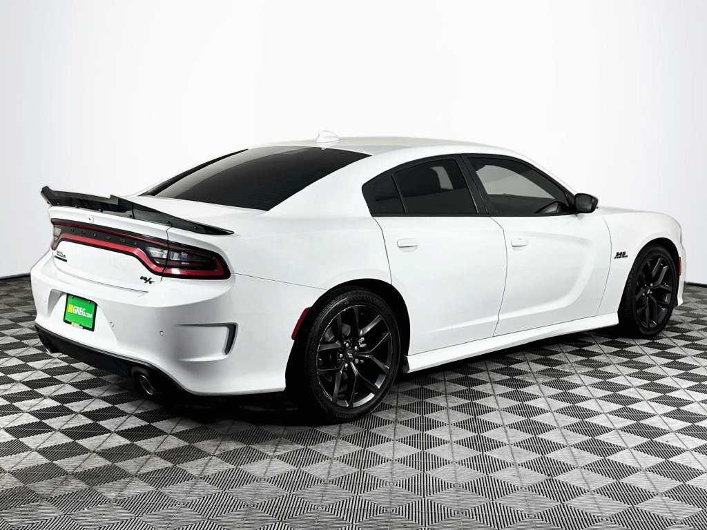 Used 2022 Dodge Charger R/T w/ Blacktop Package RWD image 8