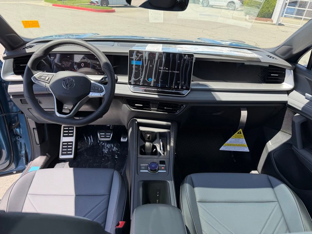 New 2026 Volkswagen Tiguan SE R-Line AWD/4WD image 14