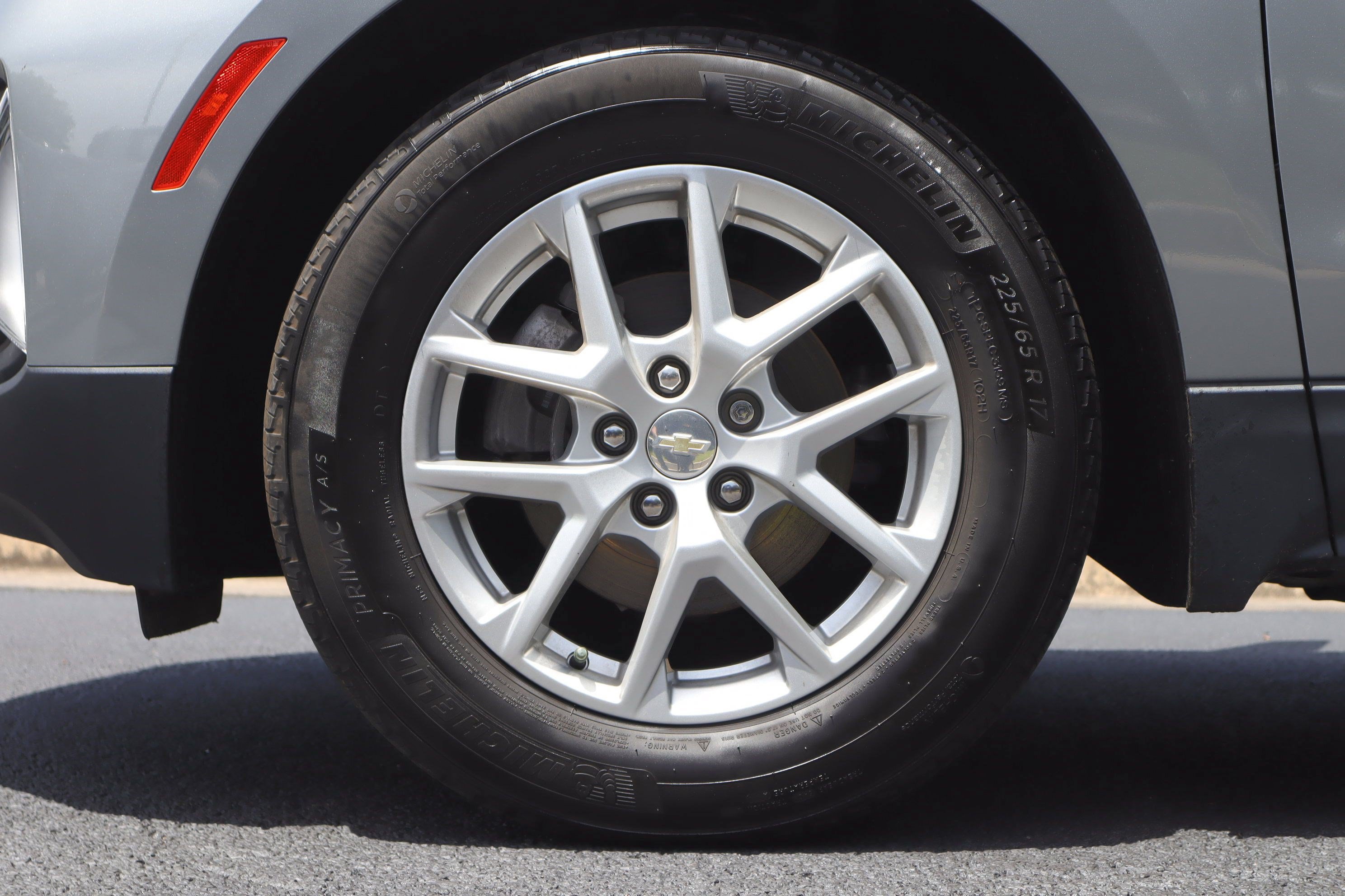 Used 2024 Chevrolet Equinox LT FWD image 6